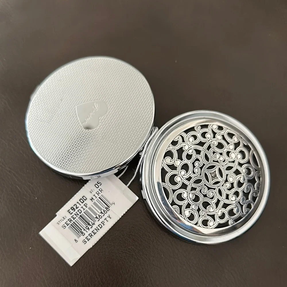 NWT Brighton Serendipity Silver Compact Mirror - Picture 3 of 3